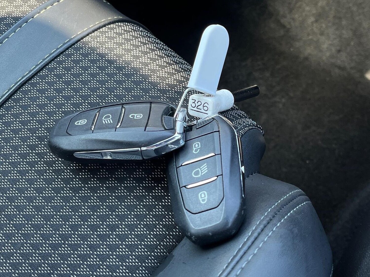 Used Peugeot 2008 2021 for sale - 78196344: Photo 51