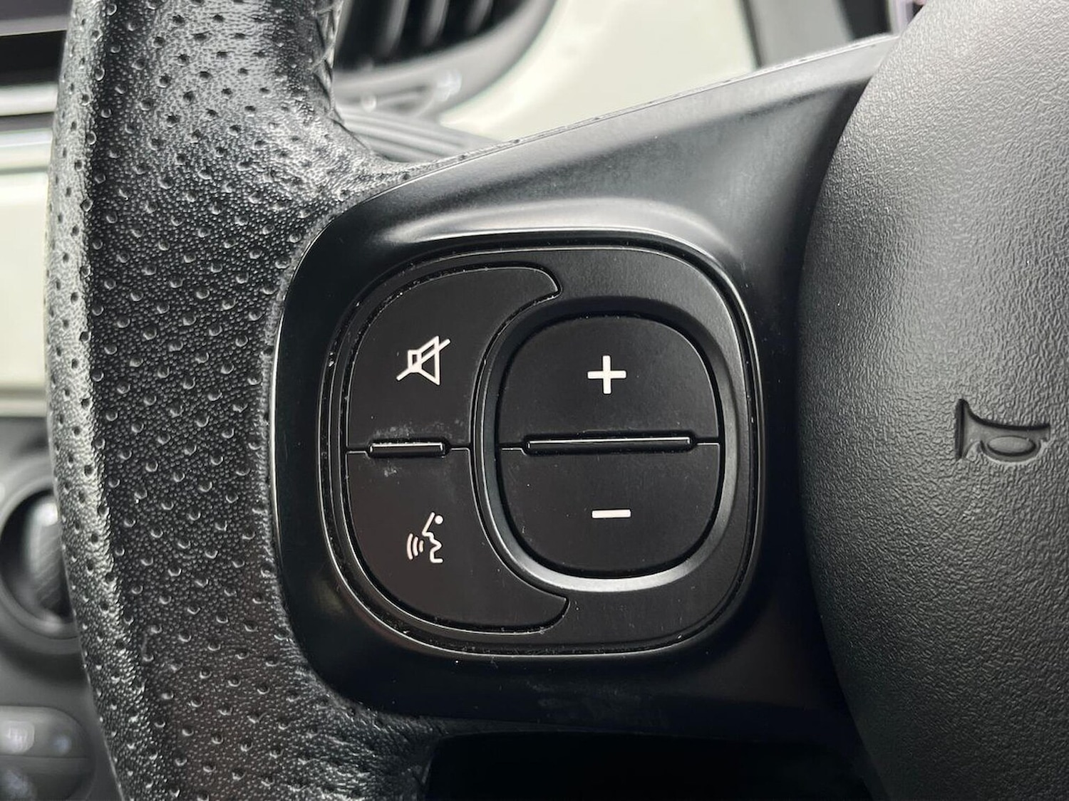 Used Abarth 595 2018 for sale - 76198479: Photo 26