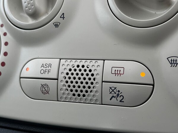 Used Fiat 500 2018 for sale - 76159558: Photo 45