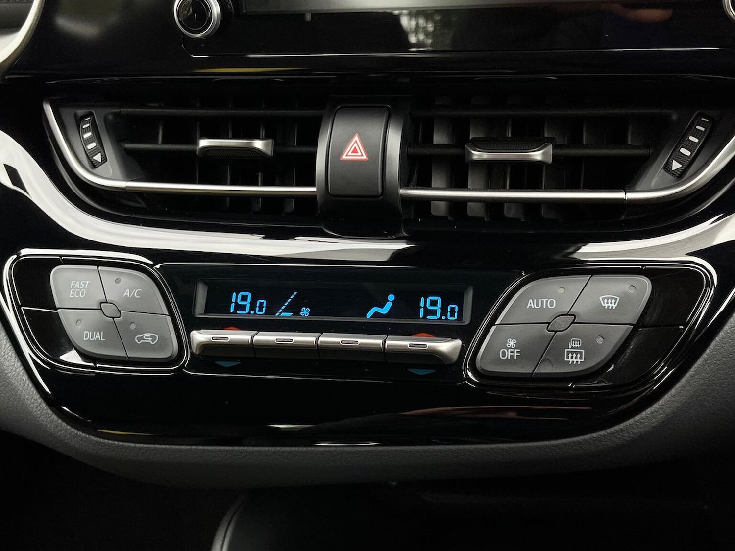 Used Toyota C-HR 2022 for sale - 76144208: Photo 12