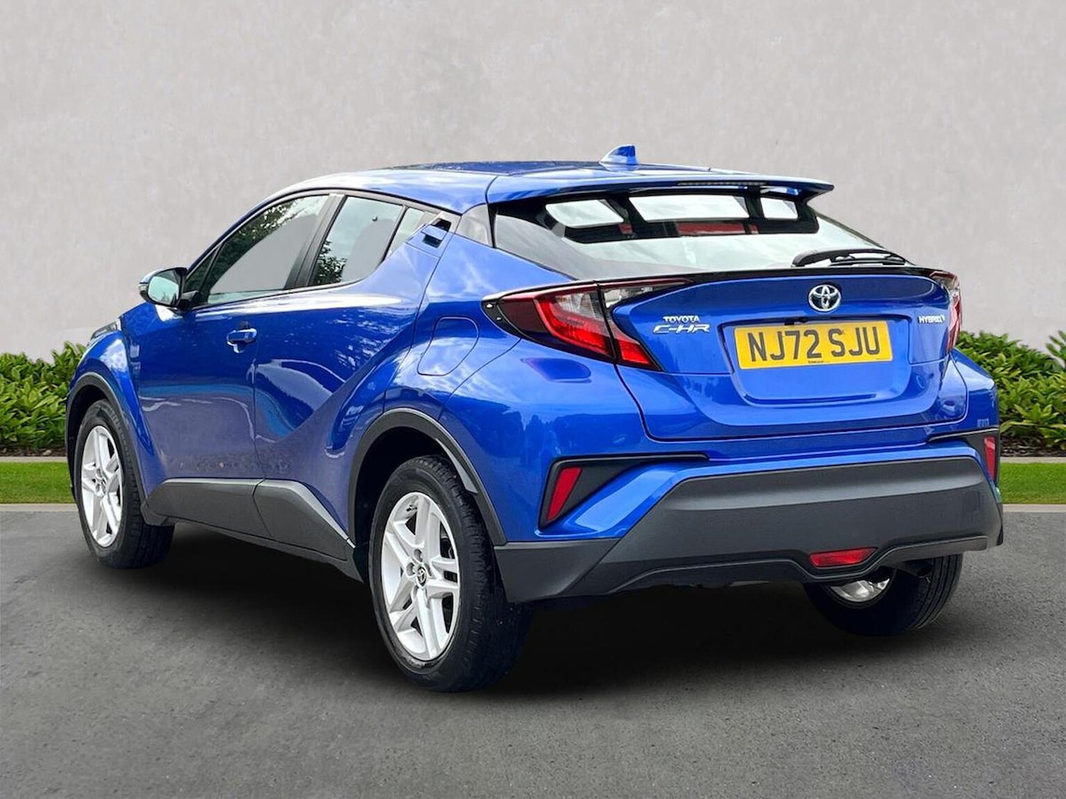 Used Toyota C-HR 2022 for sale - 76144208: Photo 2