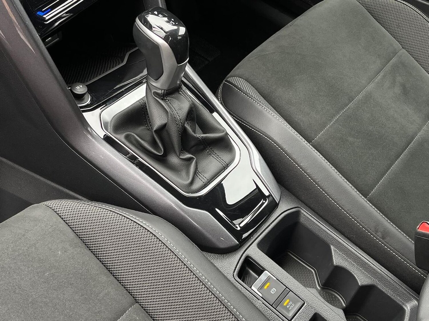 Used Volkswagen T-Roc 2023 for sale - 78107998: Photo 13