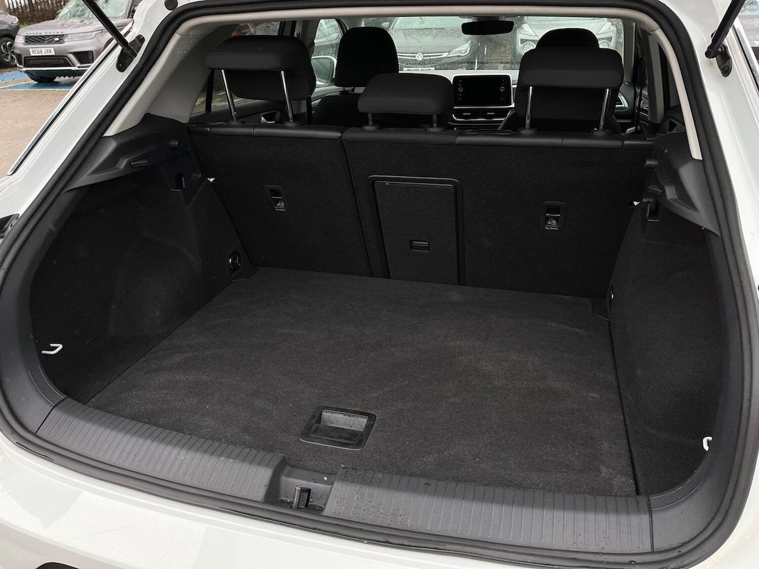 Used Volkswagen T-Roc 2023 for sale - 78107998: Photo 17