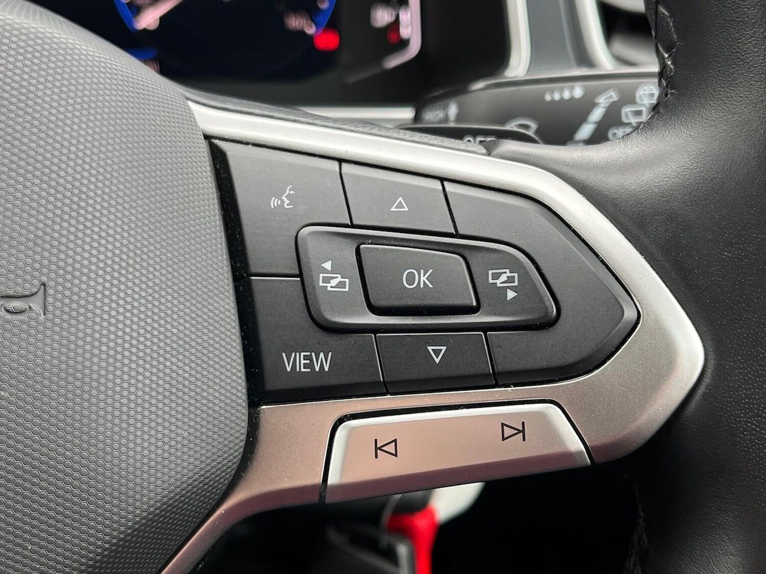 Used Volkswagen T-Roc 2023 for sale - 78107998: Photo 27