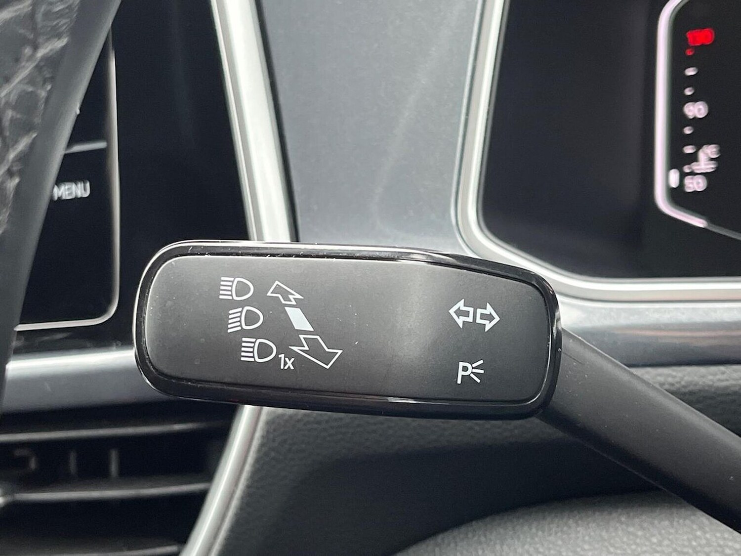 Used Volkswagen T-Roc 2023 for sale - 78107998: Photo 28