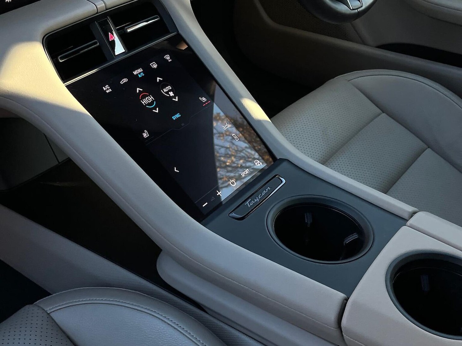 Used Porsche Taycan 2021 for sale - 76369162: Photo 13