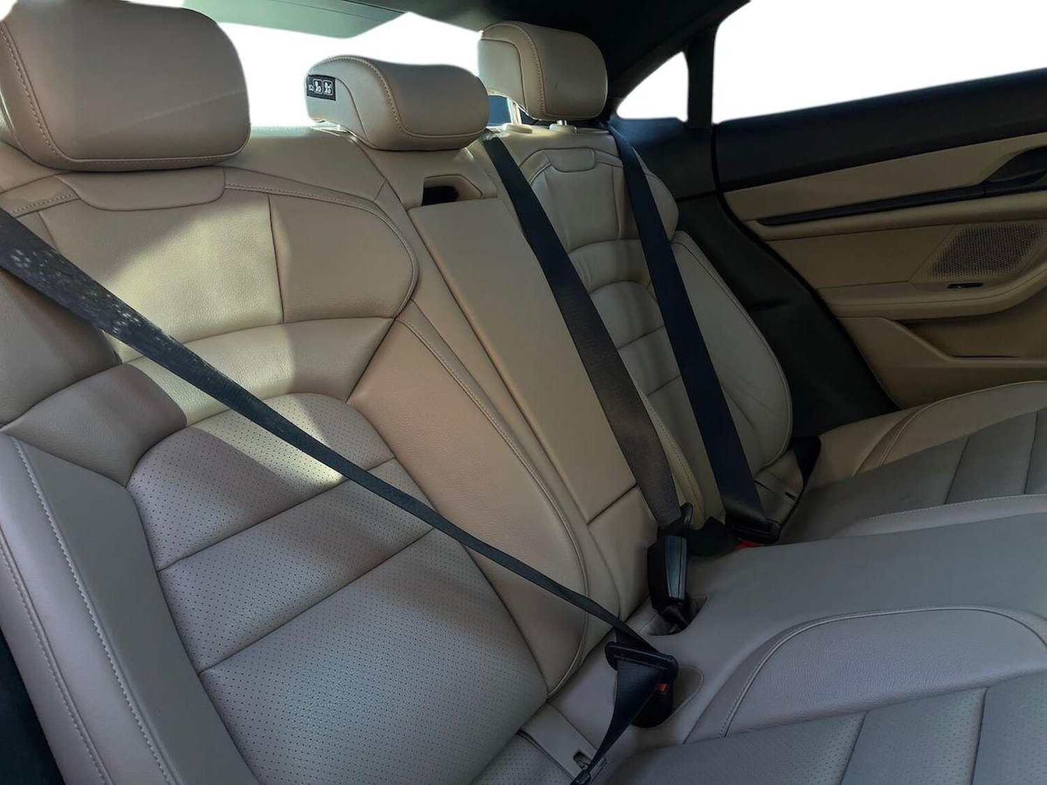 Used Porsche Taycan 2021 for sale - 76369162: Photo 16