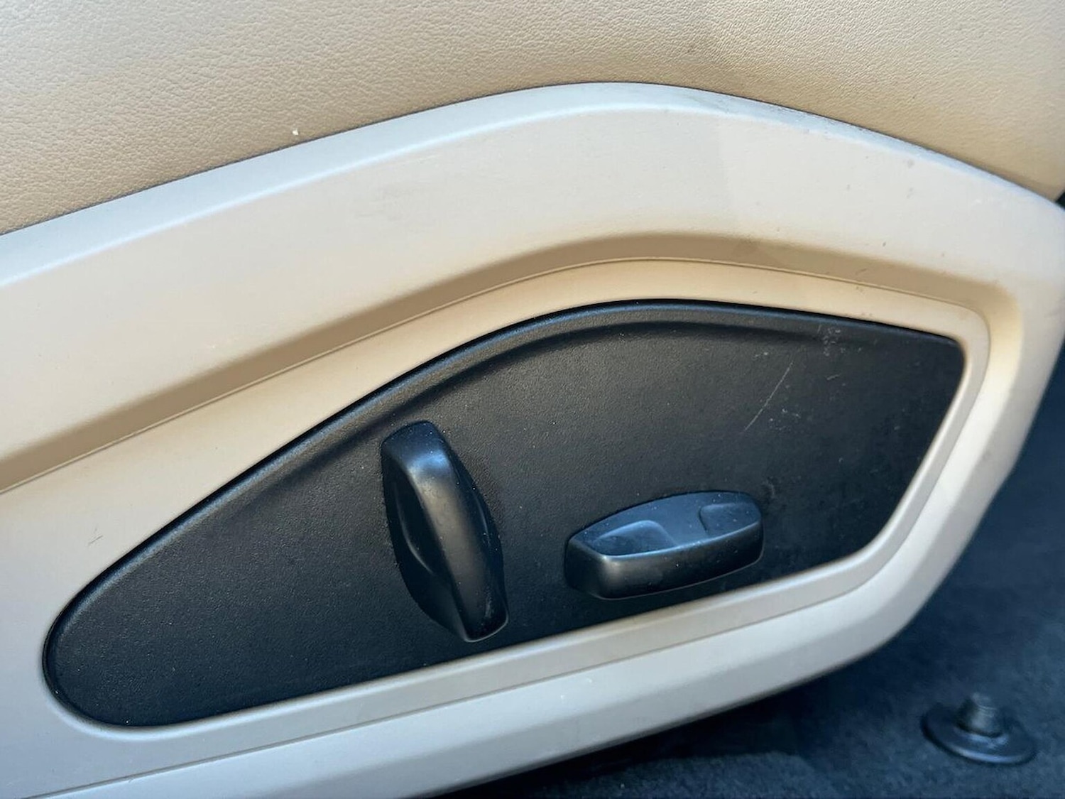 Used Porsche Taycan 2021 for sale - 76369162: Photo 30