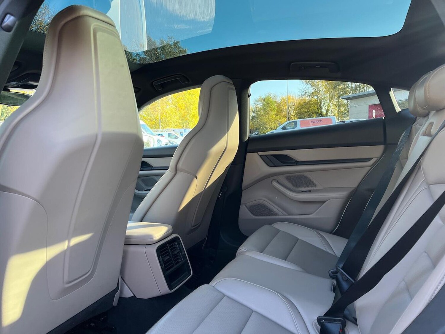 Used Porsche Taycan 2021 for sale - 76369162: Photo 44