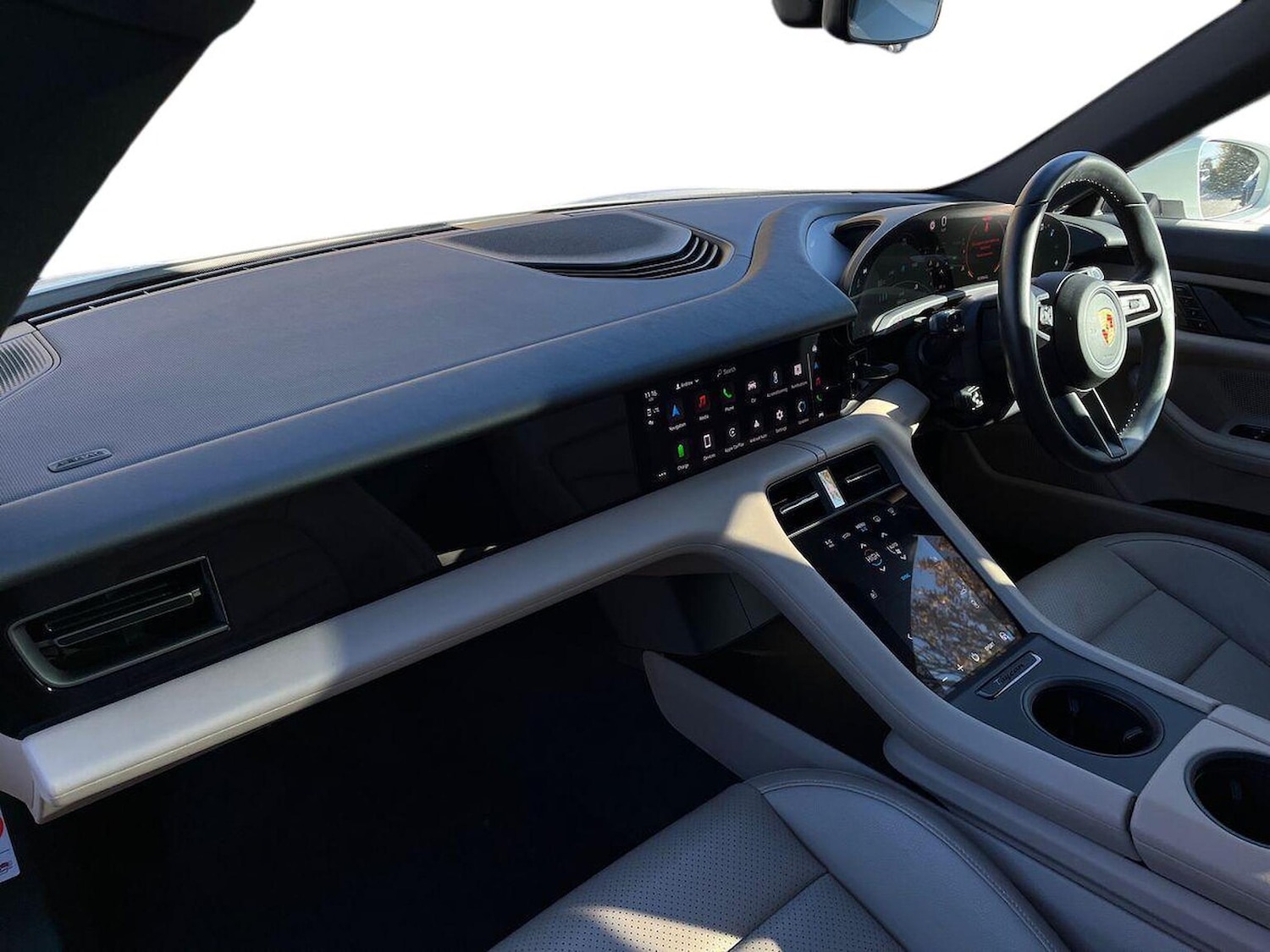 Used Porsche Taycan 2021 for sale - 76369162: Photo 7