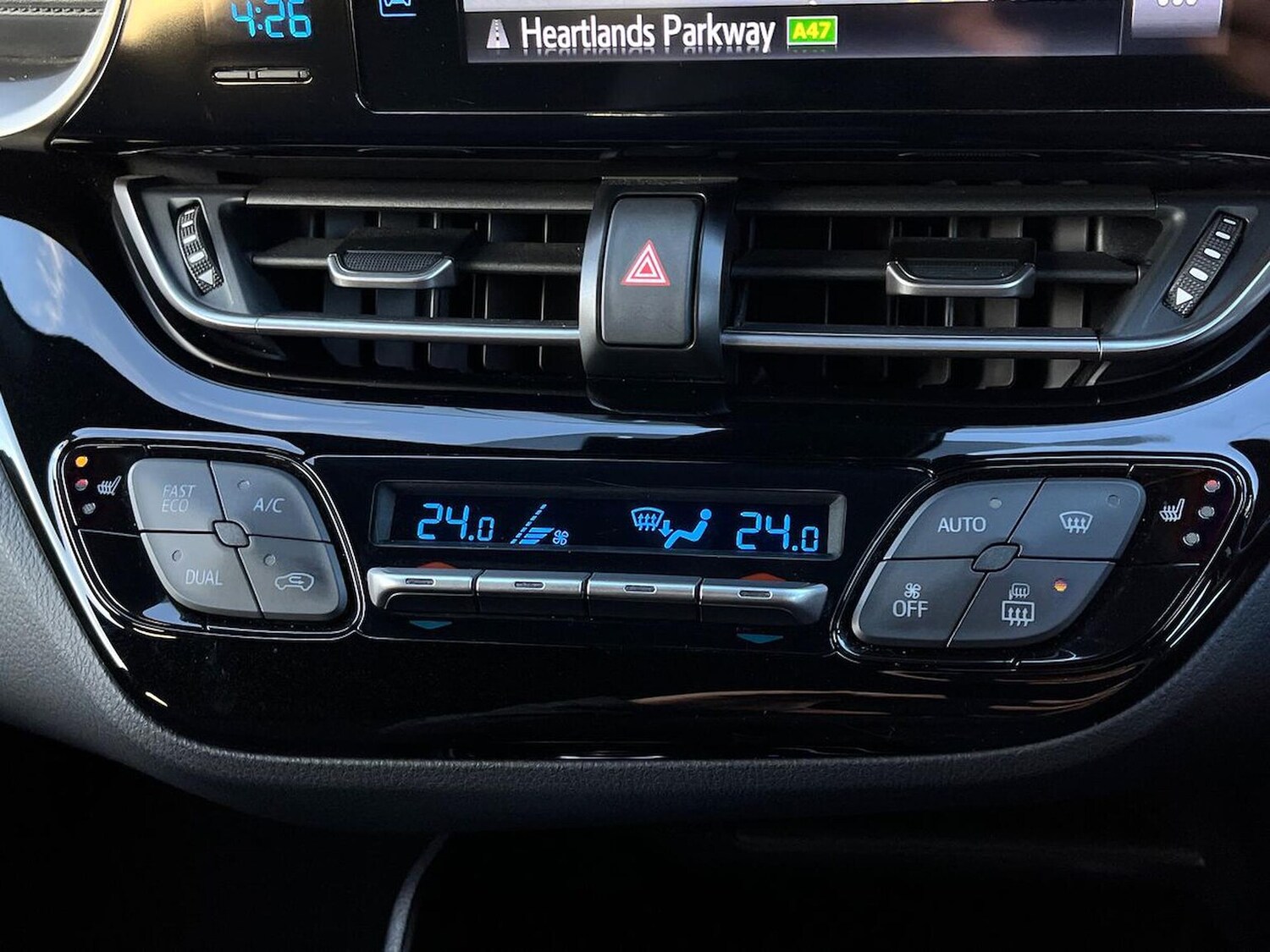 Used Toyota C-HR 2018 for sale - 76396944: Photo 12