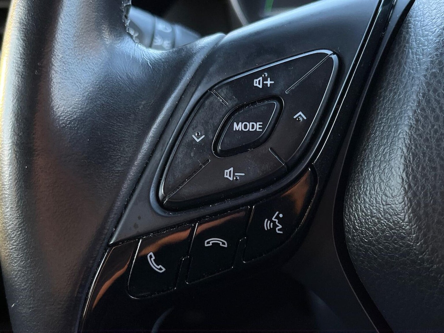 Used Toyota C-HR 2018 for sale - 76396944: Photo 26