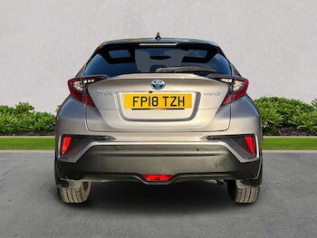 Used Toyota C-HR 2018 for sale - 76396944: Photo