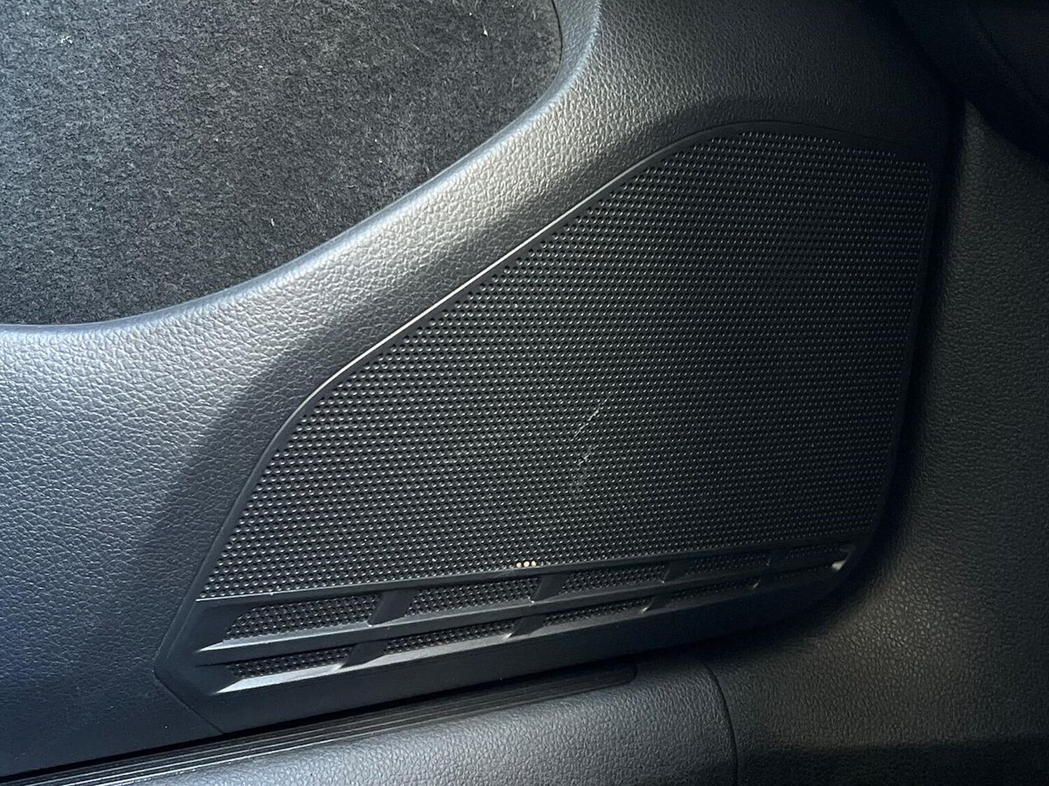 Used Volkswagen Golf 2017 for sale - 76383344: Photo 30