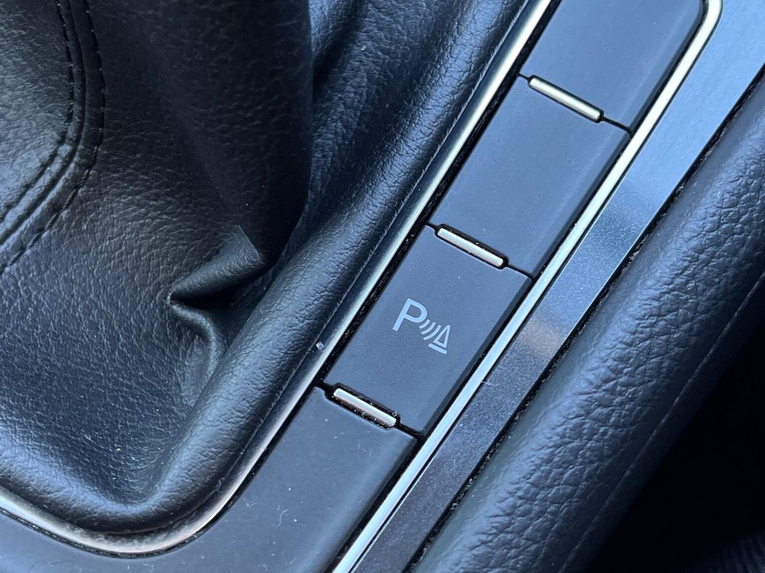 Used Volkswagen Golf 2017 for sale - 76383344: Photo 48