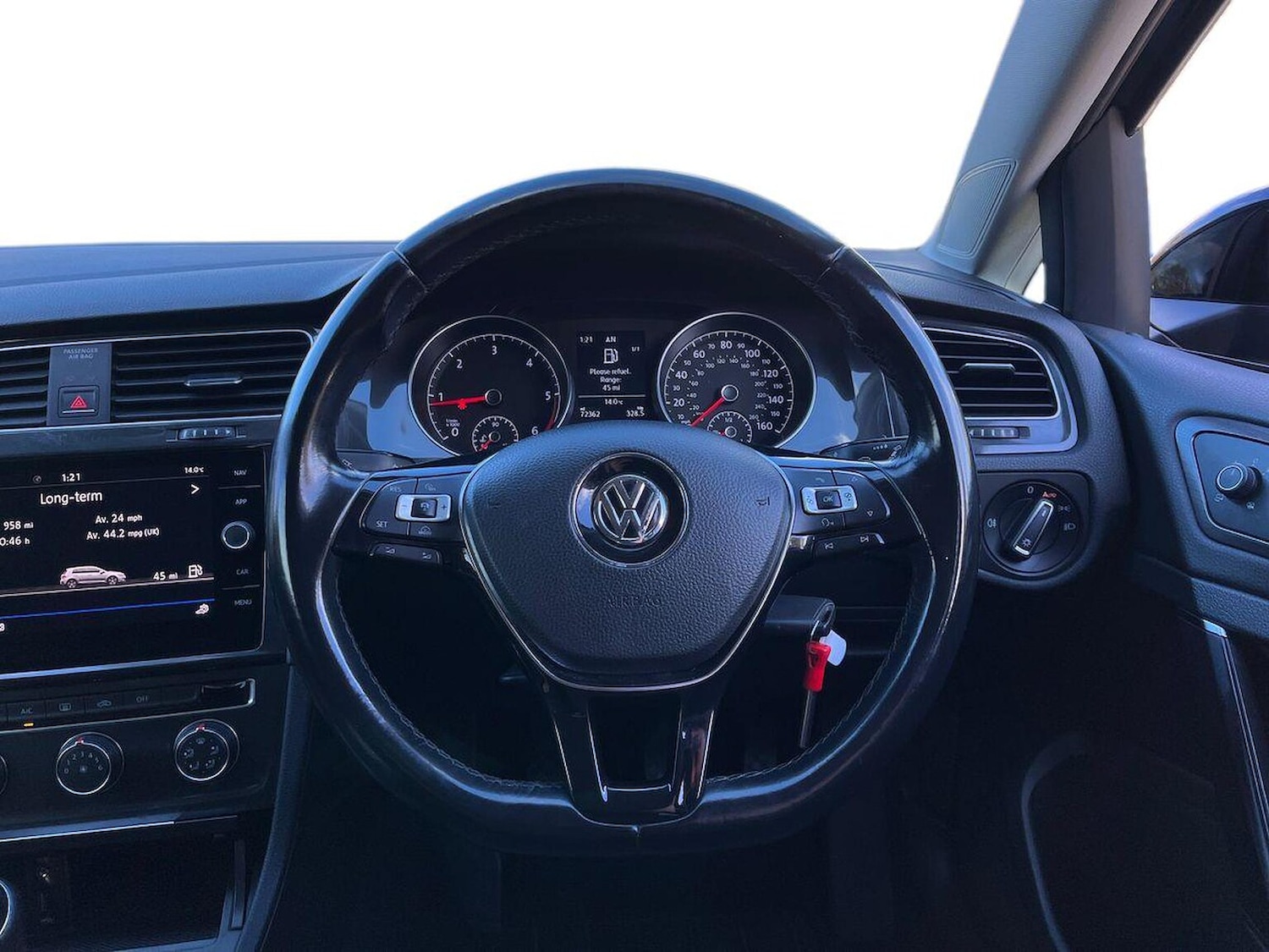 Used Volkswagen Golf 2017 for sale - 76383344: Photo 8