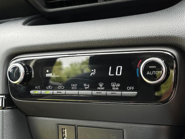 Used Mazda Mazda2 HYBRID 2024 for sale - 75513202: Photo 12