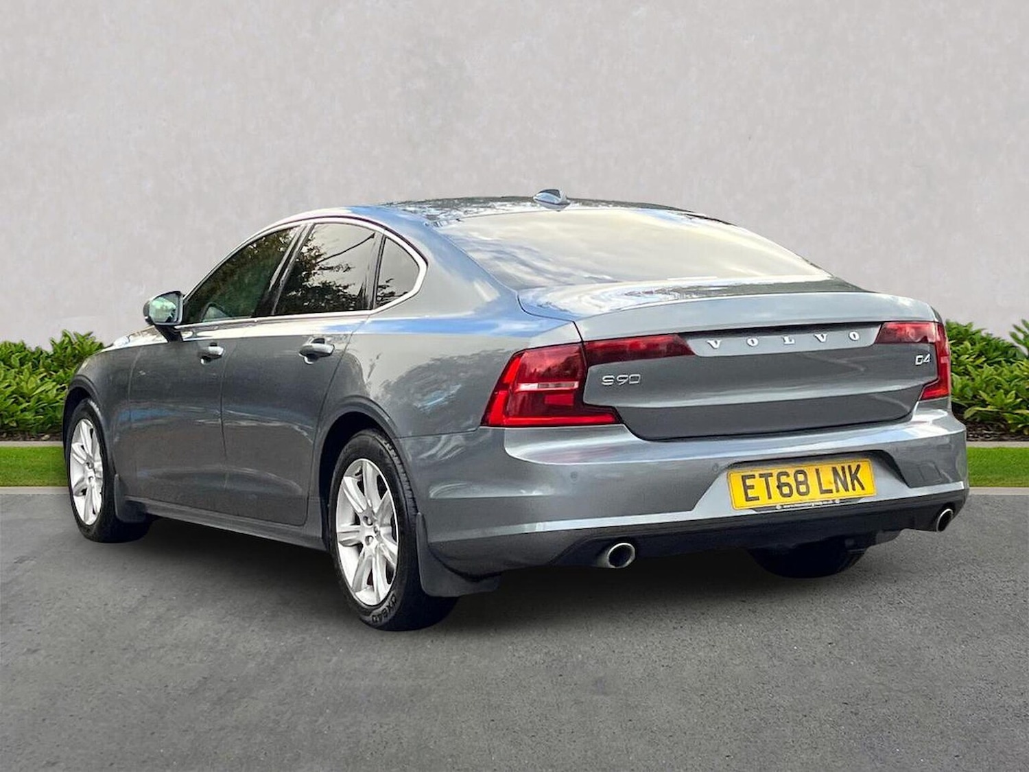 Used Volvo S90 2019 for sale - 76324699: Photo 2