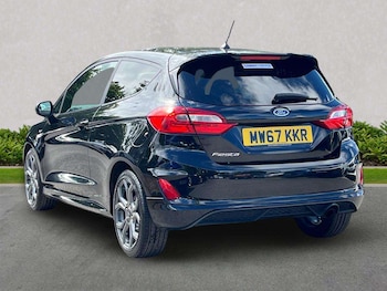 Used Ford Fiesta 2017 for sale - 78620812: Photo