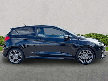 Used Ford Fiesta 2017 for sale - 78620812: Photo