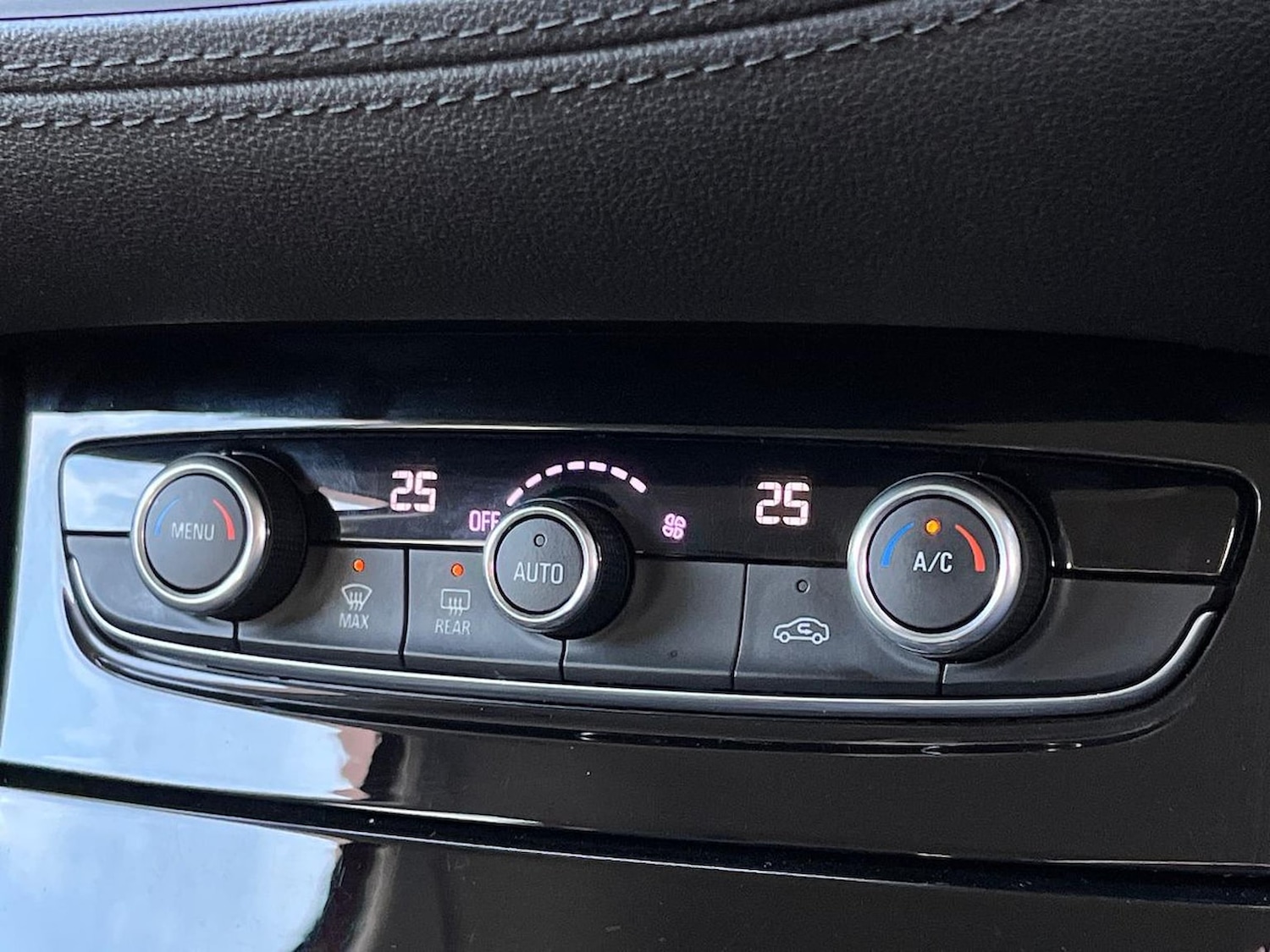 Used Vauxhall Grandland X 2019 for sale - 76490628: Photo 12