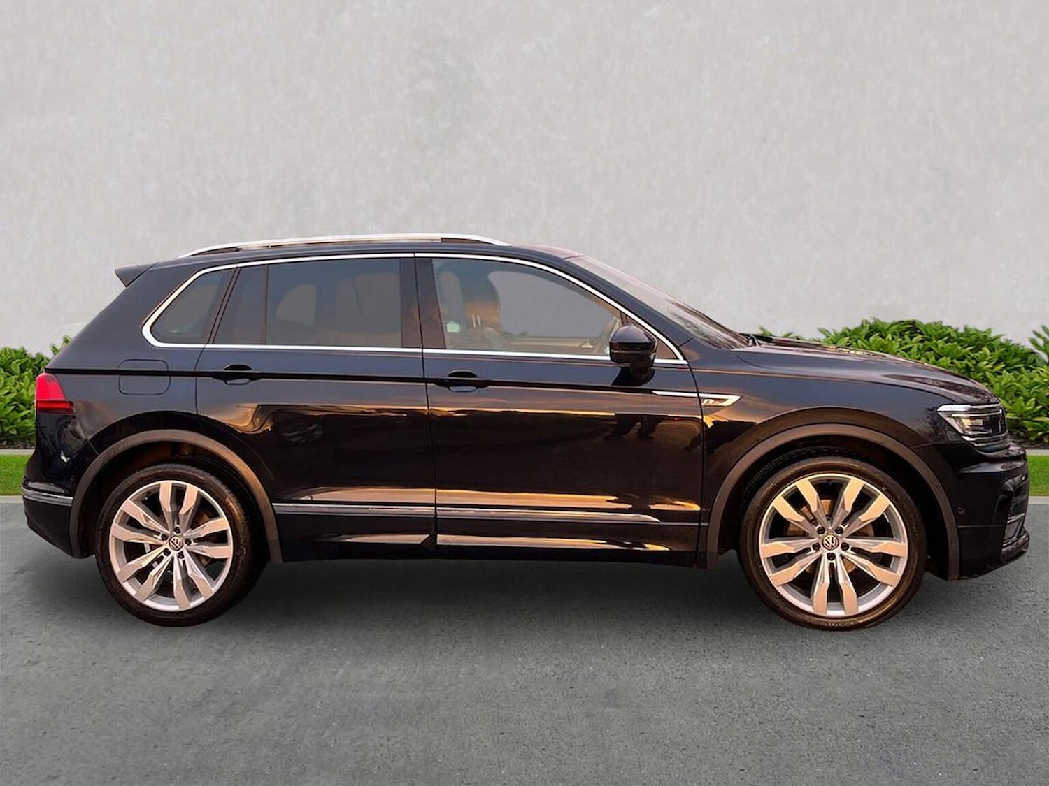 Used Volkswagen Tiguan 2020 for sale - 76830678: Photo 3