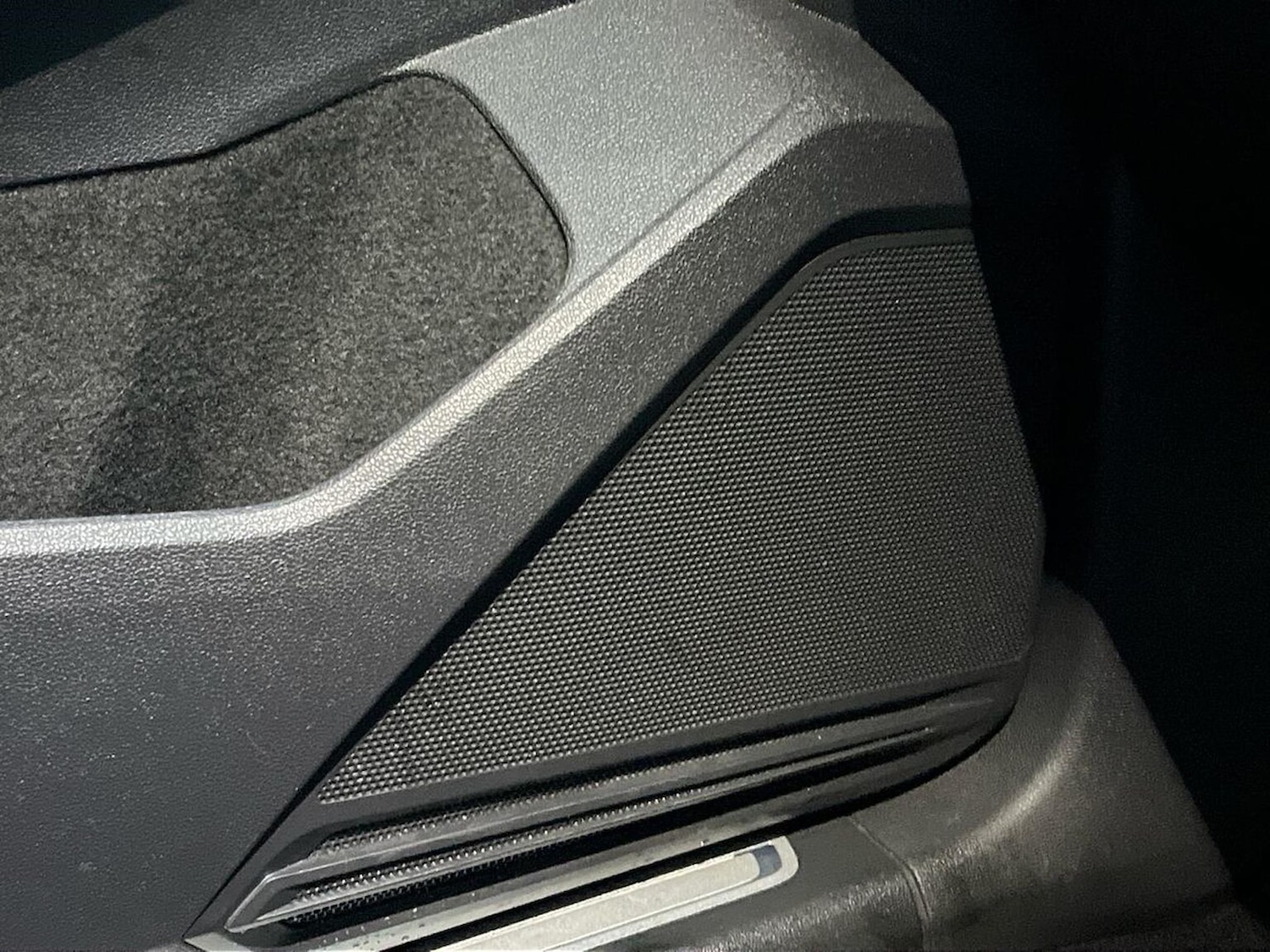 Used Volkswagen Tiguan 2020 for sale - 76830678: Photo 32