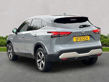 Used Nissan Qashqai 2021 for sale - 76305396: Photo 2