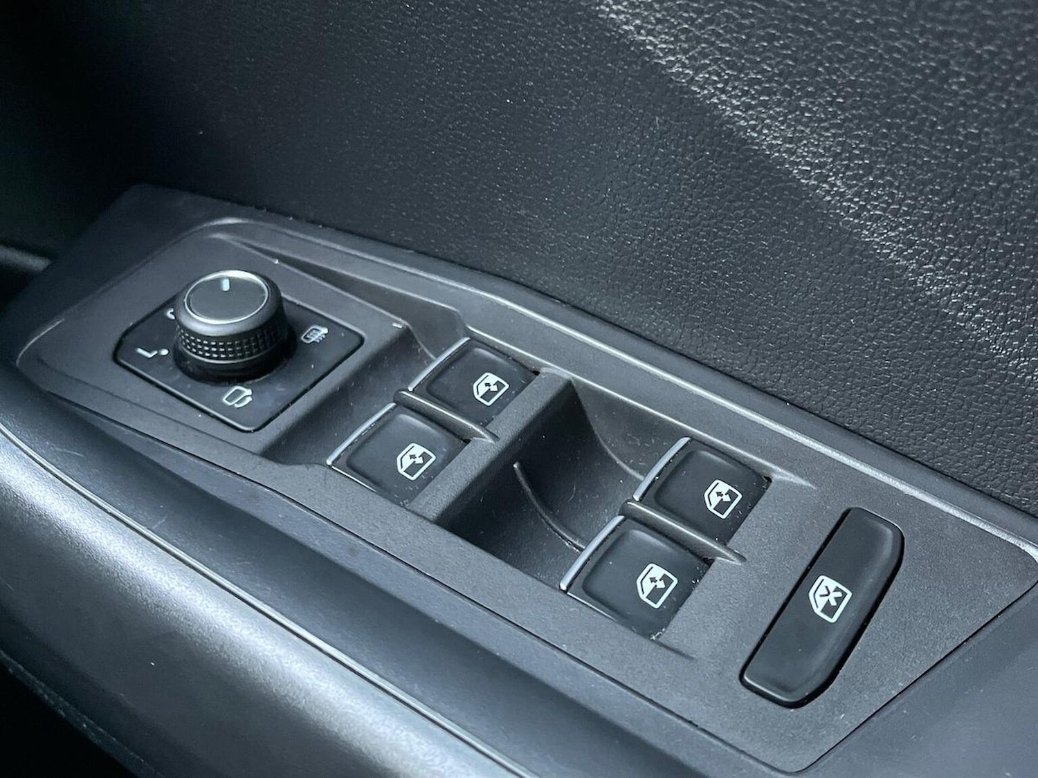 Used Volkswagen T-Roc 2019 for sale - 76455264: Photo 21