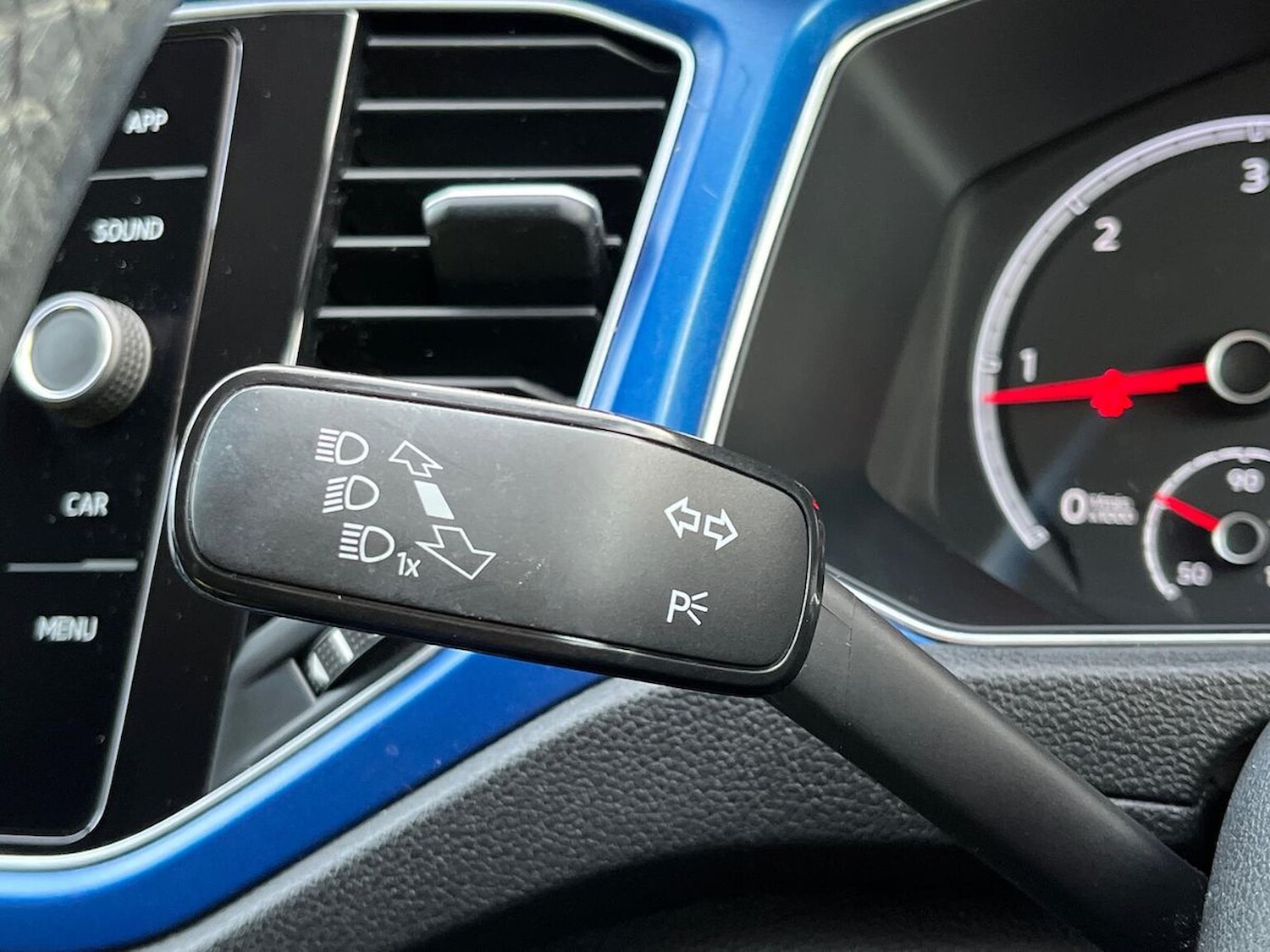 Used Volkswagen T-Roc 2019 for sale - 76455264: Photo 28