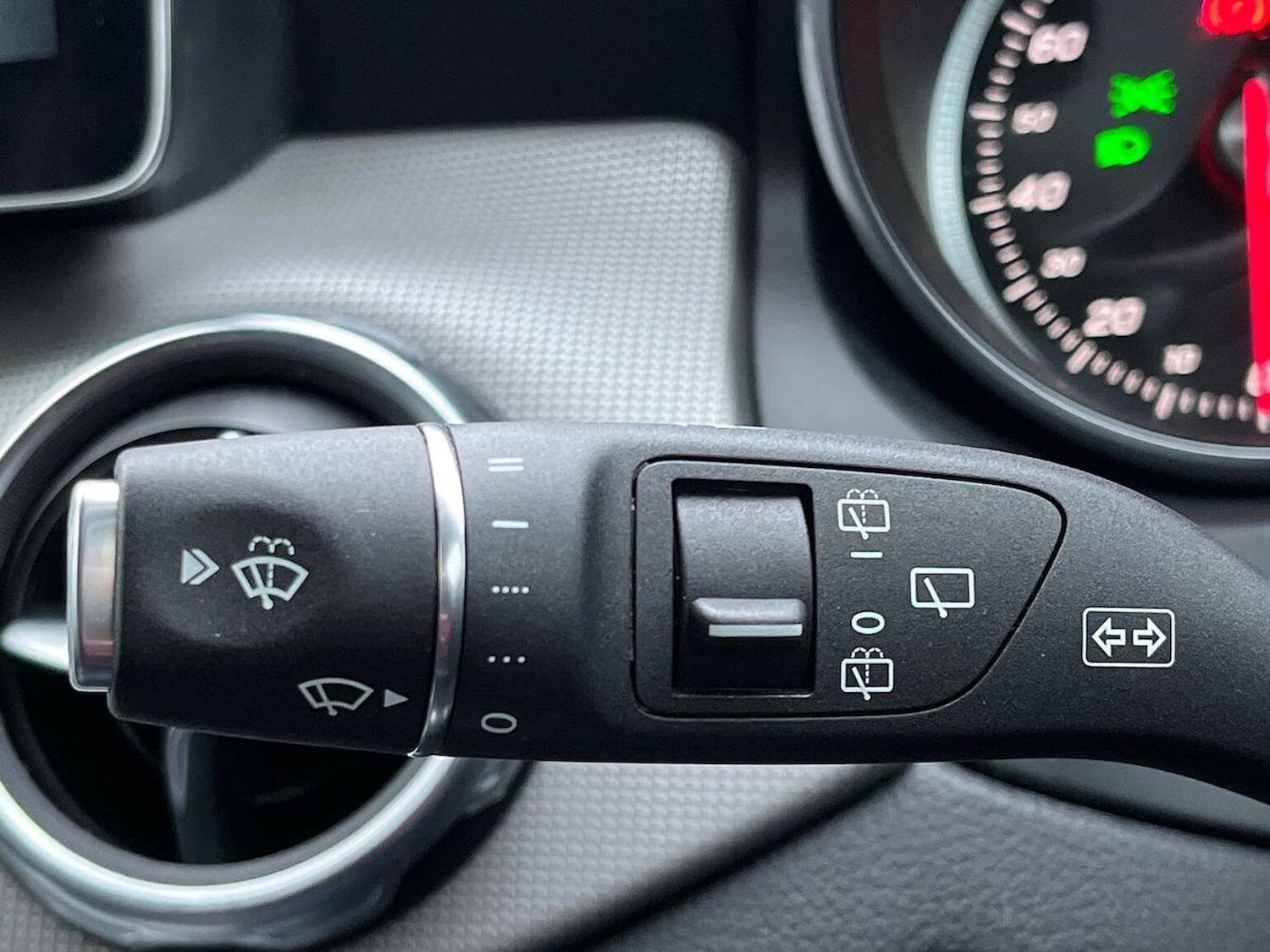 Used Mercedes-Benz GLA 2018 for sale - 77028108: Photo 29