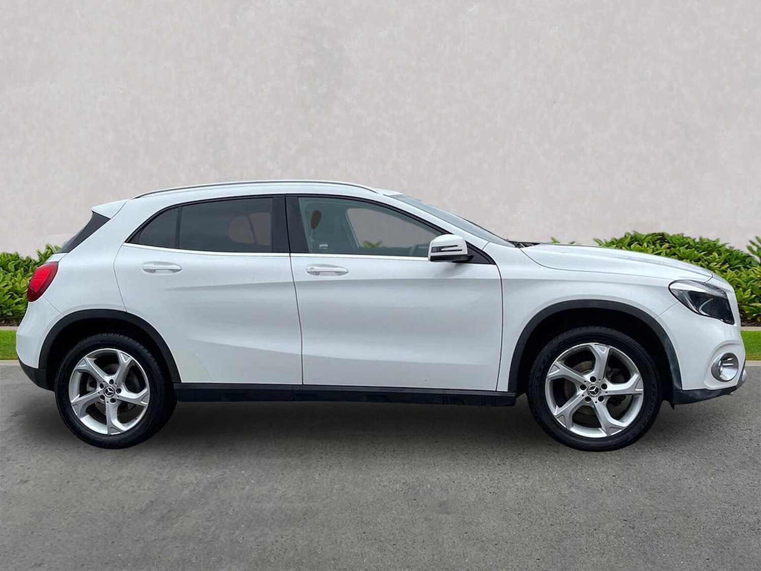 Used Mercedes-Benz GLA 2018 for sale - 77028108: Photo 4