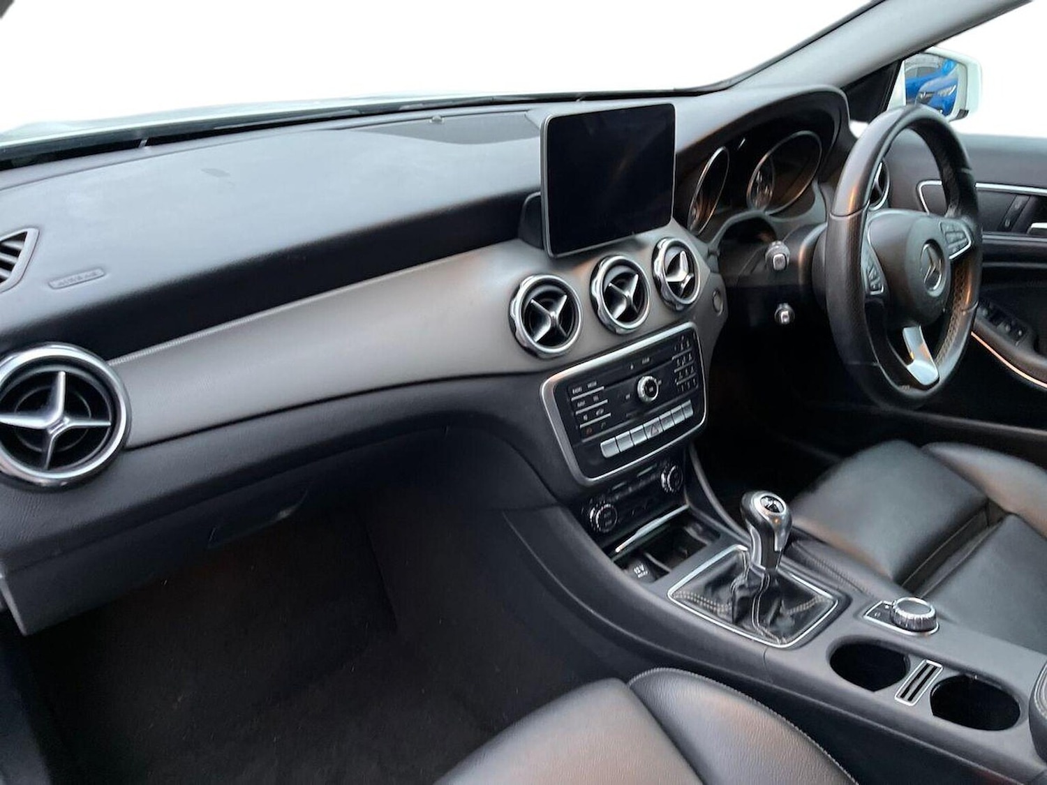 Used Mercedes-Benz GLA 2018 for sale - 77028108: Photo 8