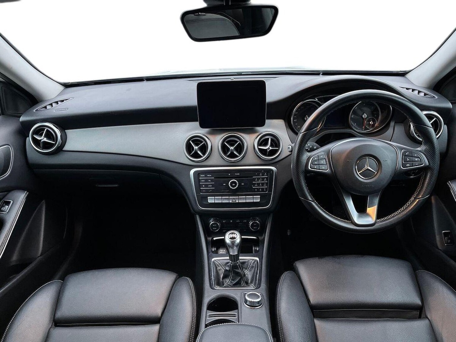 Used Mercedes-Benz GLA 2018 for sale - 77028108: Photo 9