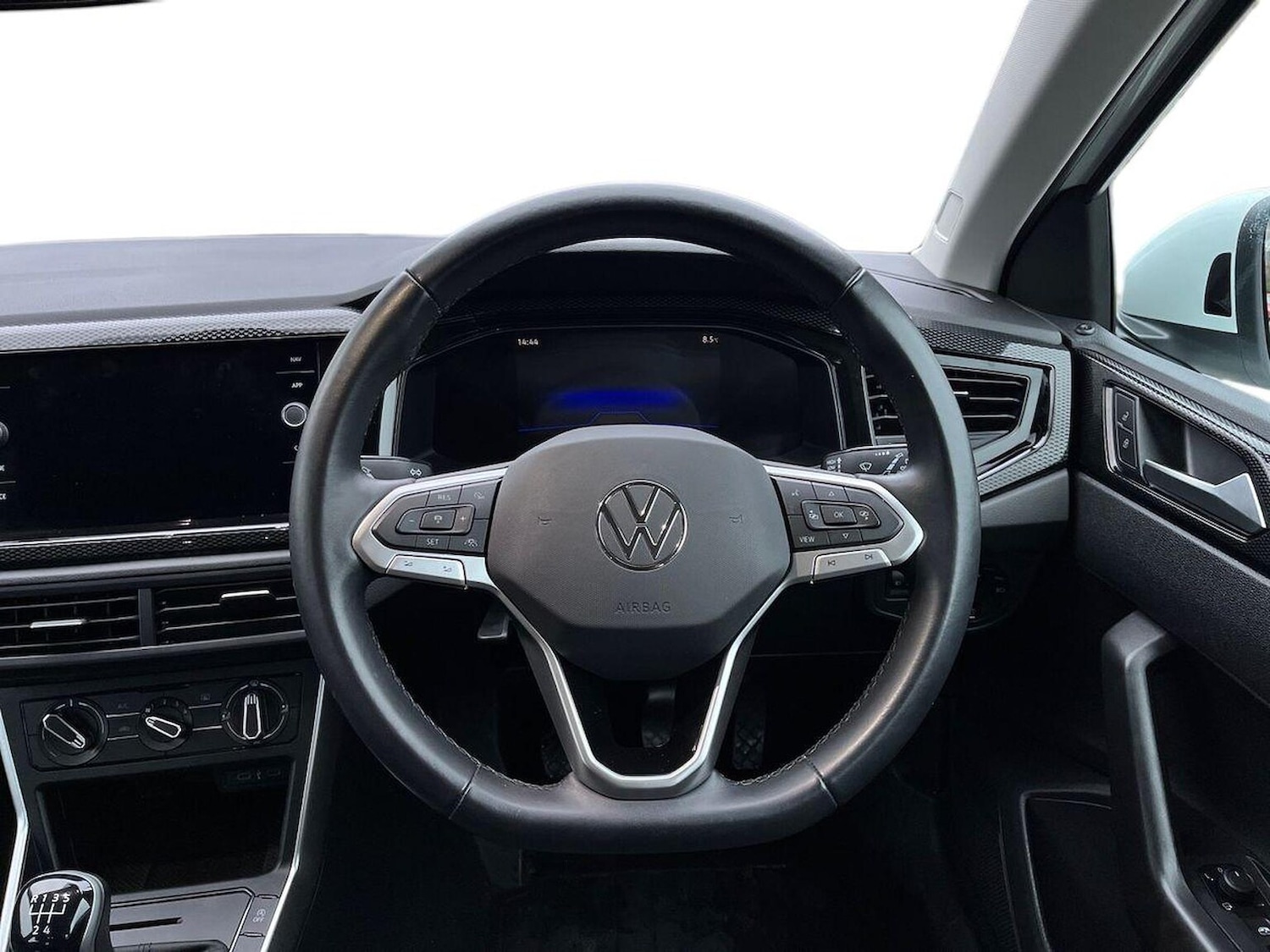 Used Volkswagen Taigo 2023 for sale - 77028099: Photo 10