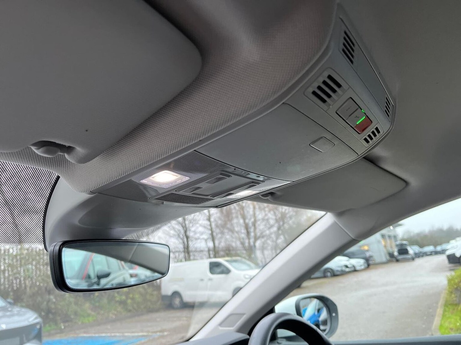 Used Volkswagen Taigo 2023 for sale - 77028099: Photo 15