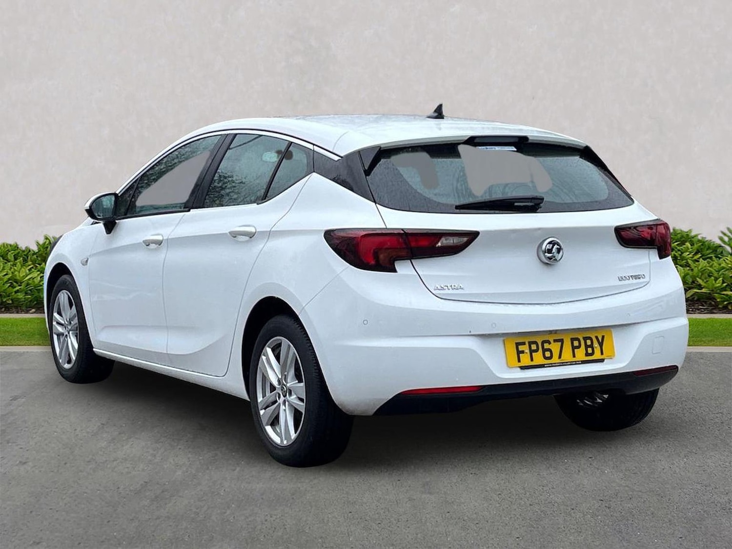 Used Vauxhall Astra 2018 for sale - 78202050: Photo 2