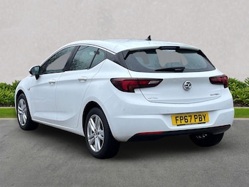 Used Vauxhall Astra 2018 for sale - 78202050: Photo