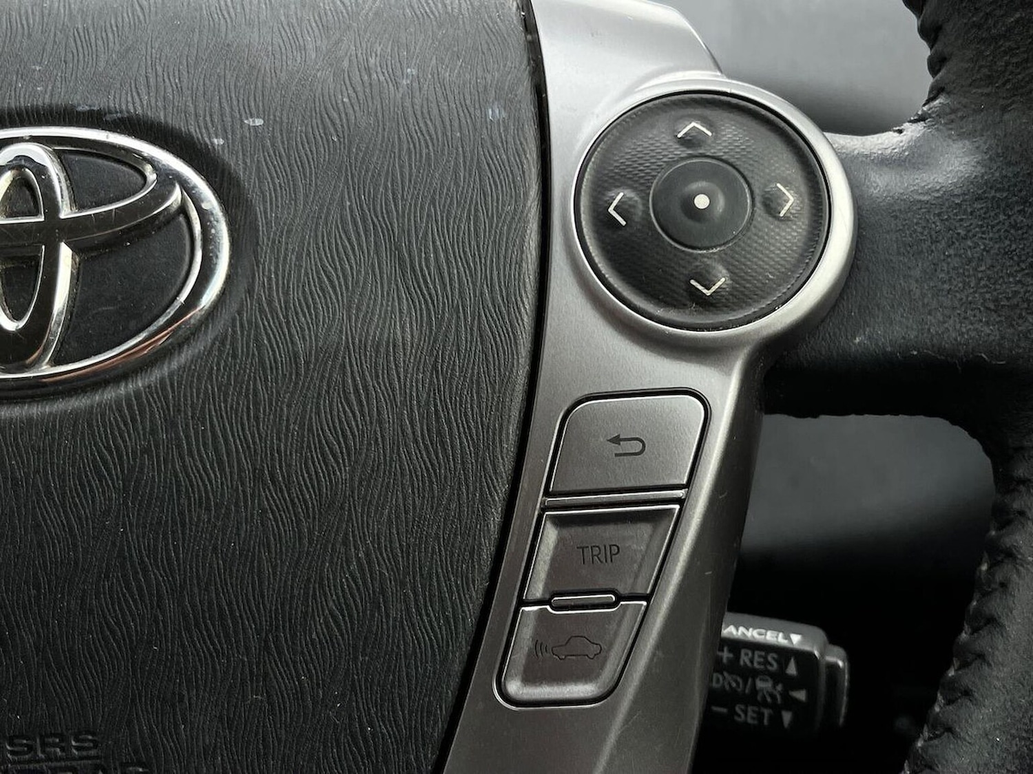 Used Toyota Prius+ 2020 for sale - 76477262: Photo 27