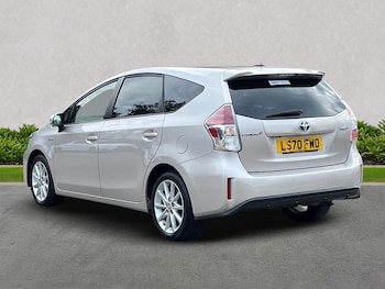 Used Toyota Prius+ 2020 for sale - 76477262: Photo