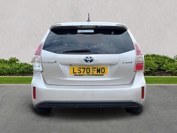 Used Toyota Prius+ 2020 for sale - 76477262: Photo