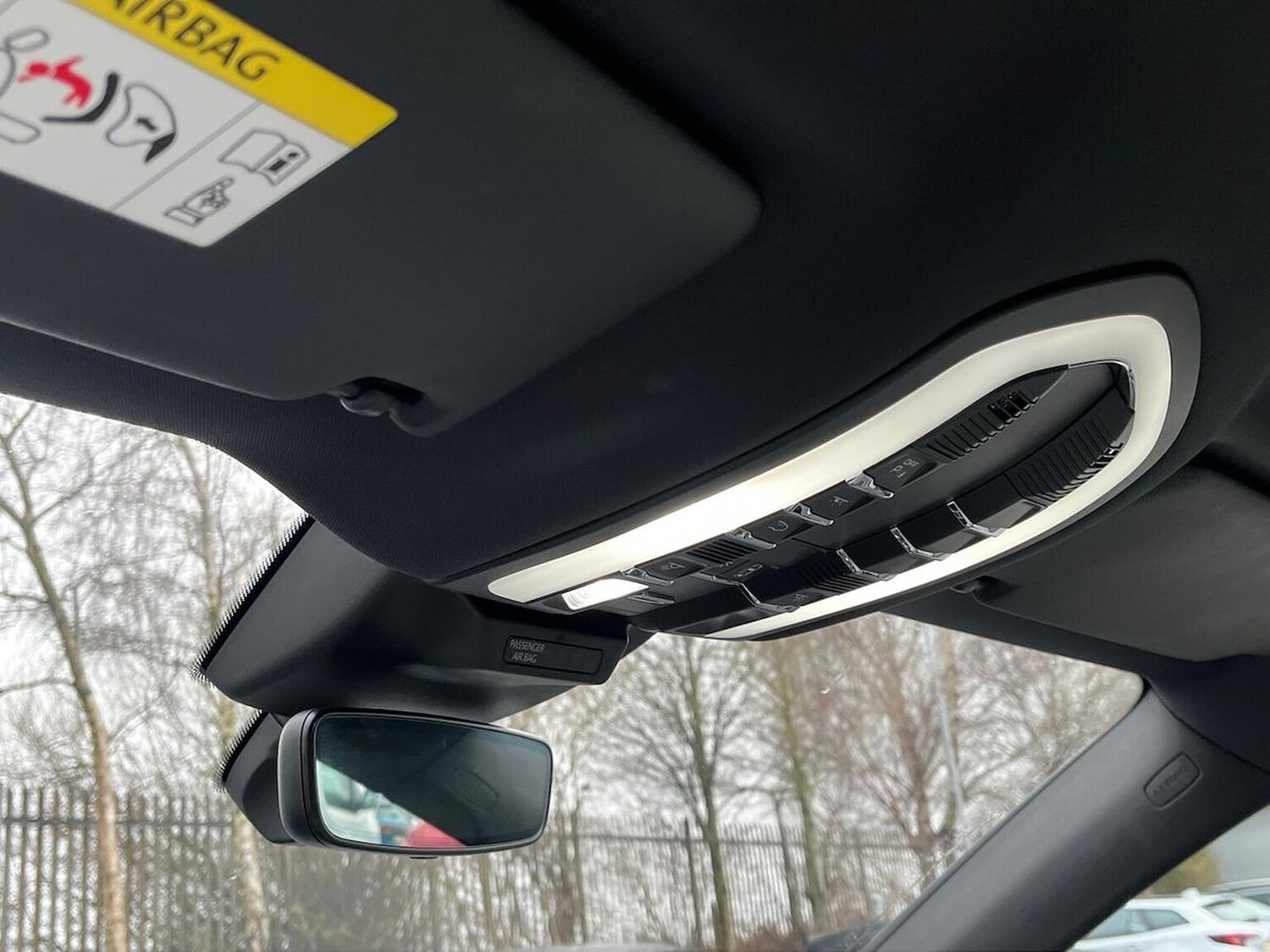 Used Porsche Macan 2022 for sale - 78190998: Photo 16