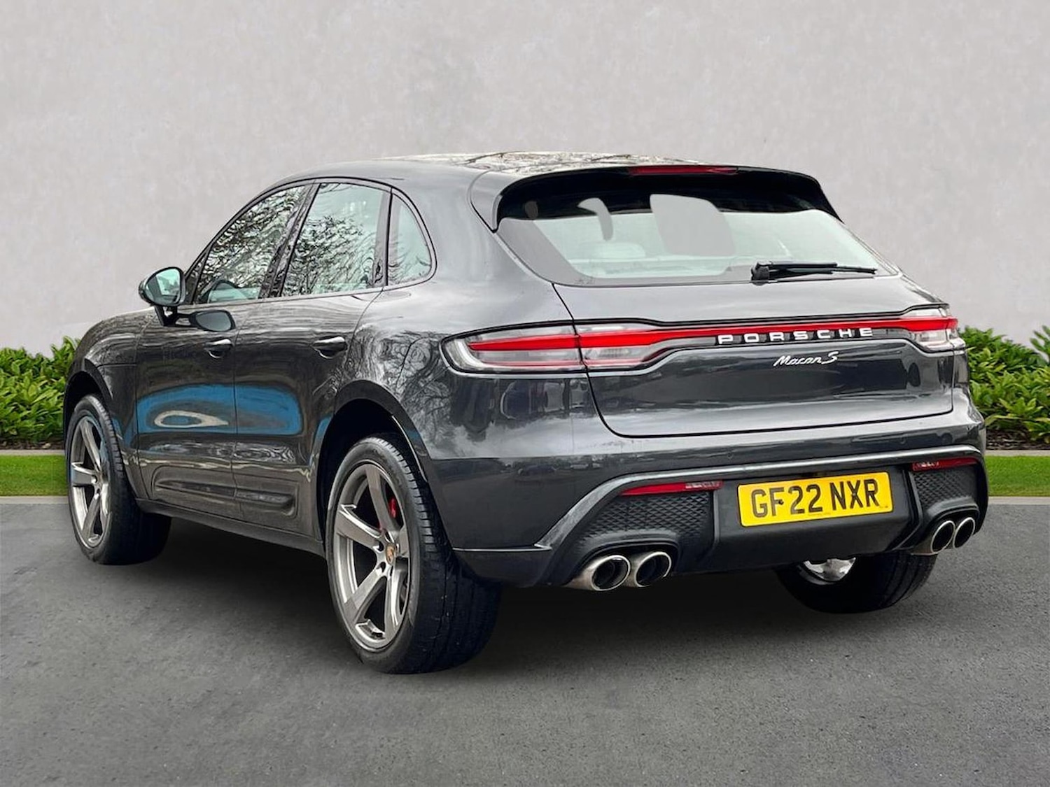 Used Porsche Macan 2022 for sale - 78190998: Photo 2