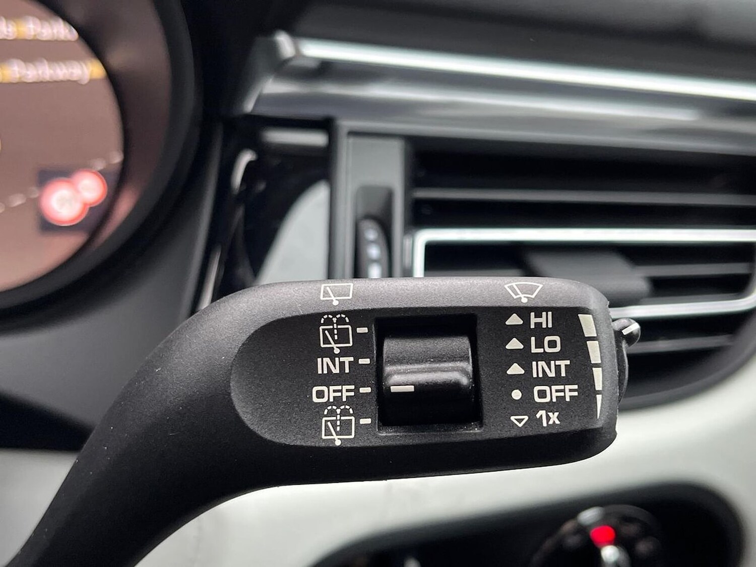 Used Porsche Macan 2022 for sale - 78190998: Photo 31