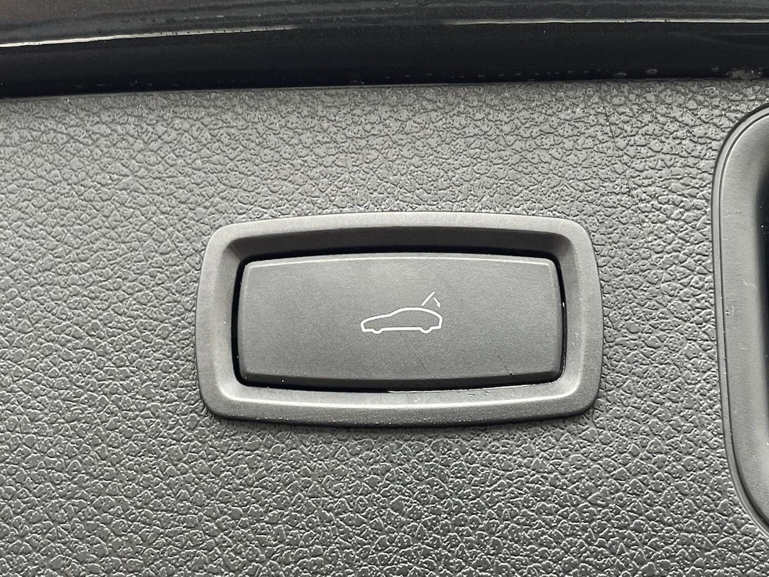 Used Porsche Macan 2022 for sale - 78190998: Photo 44