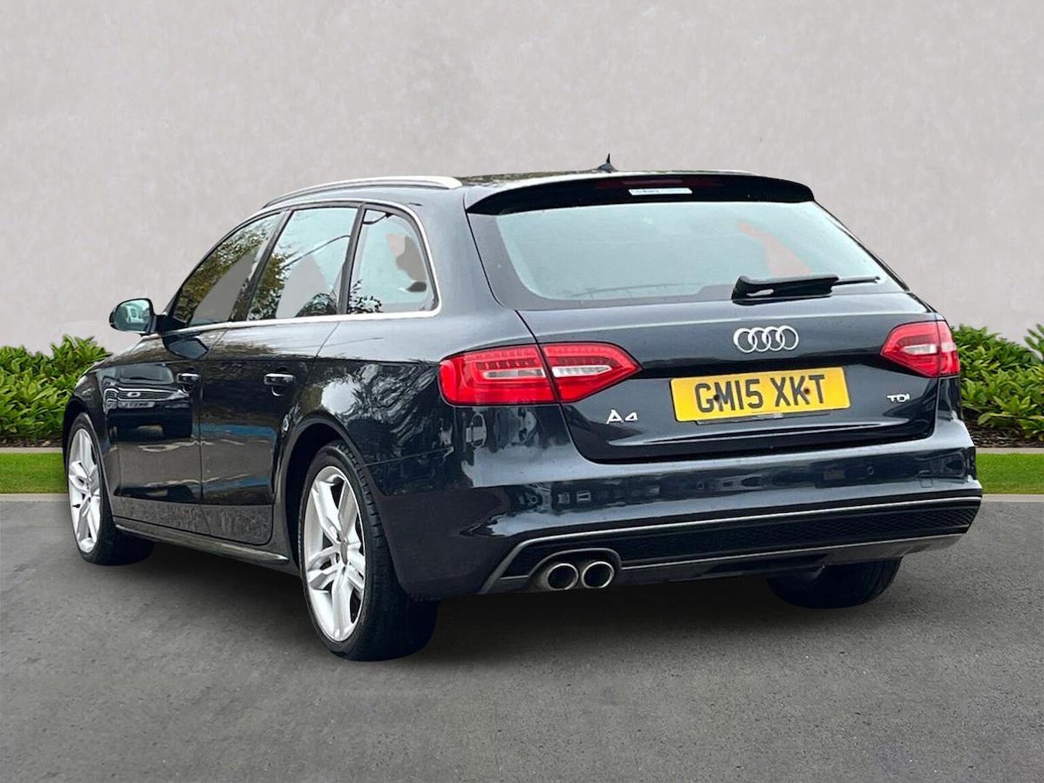 Used Audi A4 2015 for sale - 76418193: Photo 2