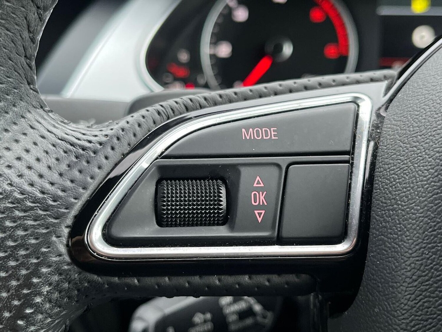 Used Audi A4 2015 for sale - 76418193: Photo 26