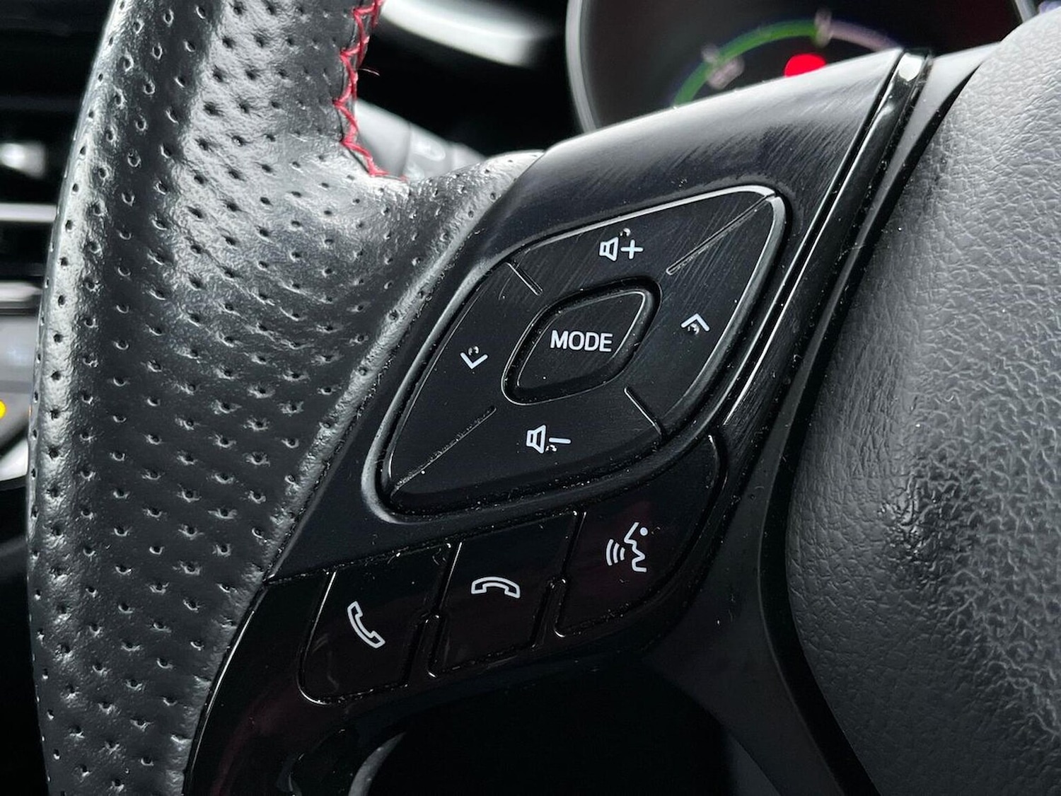 Used Toyota C-HR 2021 for sale - 77656154: Photo 26