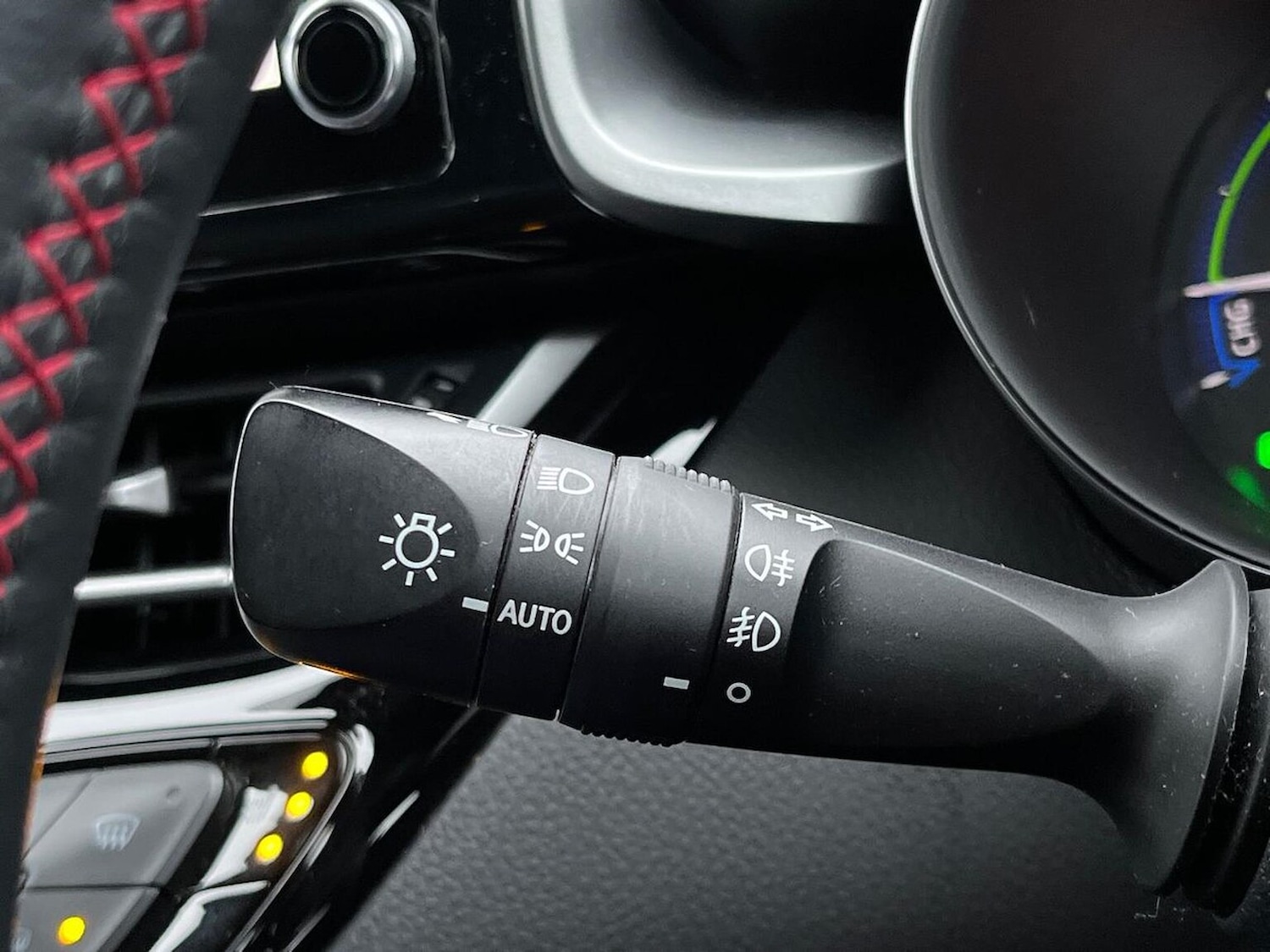 Used Toyota C-HR 2021 for sale - 77656154: Photo 28