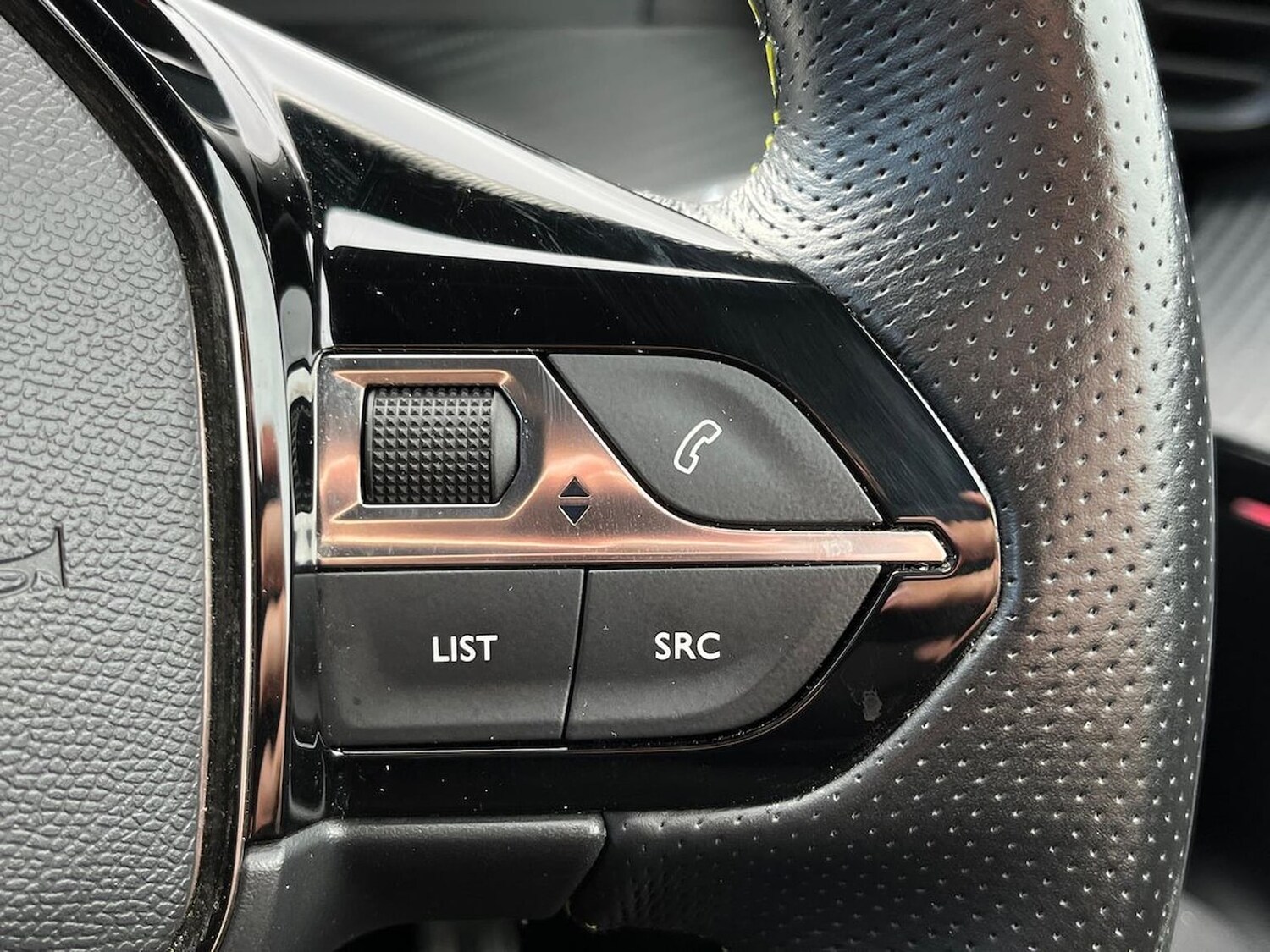 Used Peugeot 2008 2023 for sale - 78196419: Photo 29